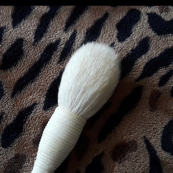 Nars Yachiyo Kabuki Brush RARE - Picture 2 of 2